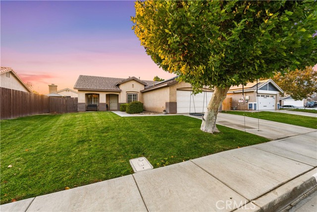 Detail Gallery Image 3 of 49 For 45333 Canutt Pl, Lancaster,  CA 93534 - 3 Beds | 2 Baths