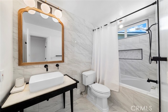 3403 E Date Street, Brea CA: https://media.crmls.org/medias/c842fab3-75fd-4e46-946f-9f70e4b3d1ca.jpg