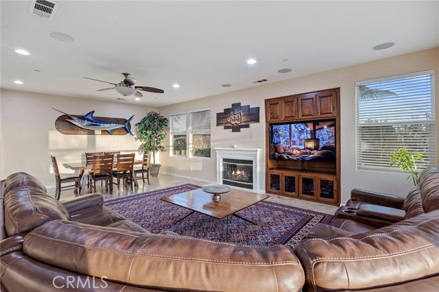 Detail Gallery Image 14 of 62 For 290 Cross Rail, Norco,  CA 92860 - 5 Beds | 4/1 Baths