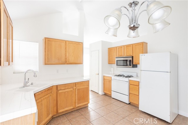 Detail Gallery Image 8 of 23 For 7800 Buckeye St, Highland,  CA 92346 - 3 Beds | 2 Baths