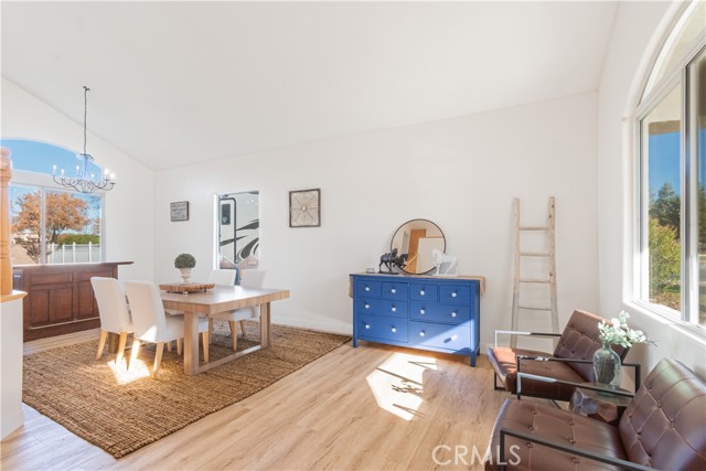 Detail Gallery Image 5 of 25 For 2104 Summit, Paso Robles,  CA 93446 - 4 Beds | 3 Baths