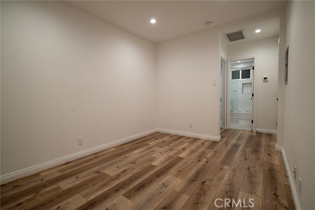 4270 Elenda Street, Culver City CA: https://media.crmls.org/medias/c8450ef6-7436-414e-abaf-9f388919ab75.jpg