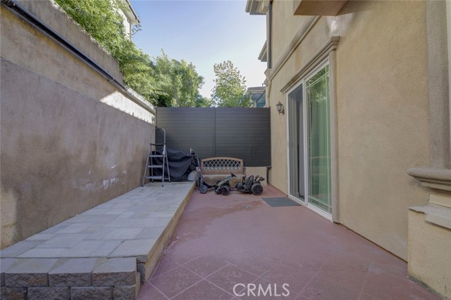 Detail Gallery Image 29 of 34 For 3974 Pennsylvania #112,  La Crescenta,  CA 91214 - 3 Beds | 3 Baths