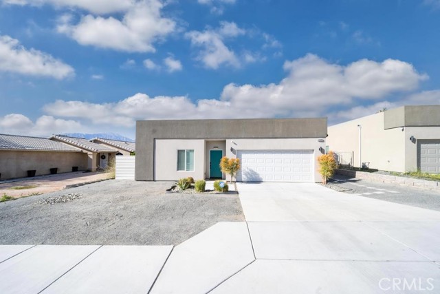 Detail Gallery Image 2 of 26 For 13645 Quinta, Desert Hot Springs,  CA 92240 - 3 Beds | 2 Baths