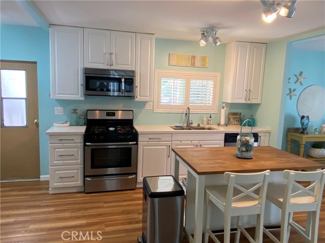 Detail Gallery Image 3 of 27 For 80 Huntington #647,  Huntington Beach,  CA 92648 - 2 Beds | 2 Baths