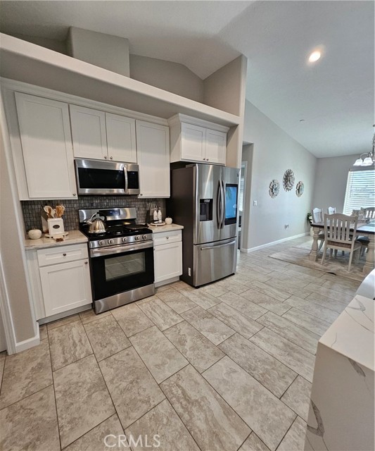 18010 Seaforth Street, Hesperia CA: https://media.crmls.org/medias/c8481e98-fd9f-4a39-abd8-b9379d29dadb.jpg