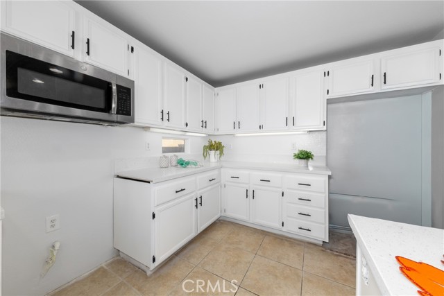 Detail Gallery Image 12 of 48 For 9868 Maple Ct, Adelanto,  CA 92301 - 4 Beds | 3 Baths