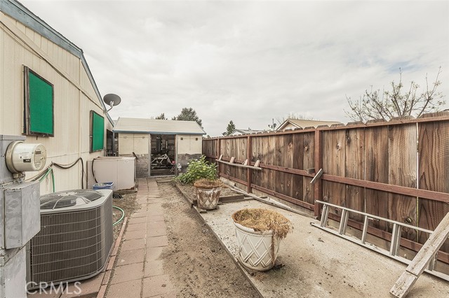 Image 31 of 41 For 17423 Bluewater Bay Lane