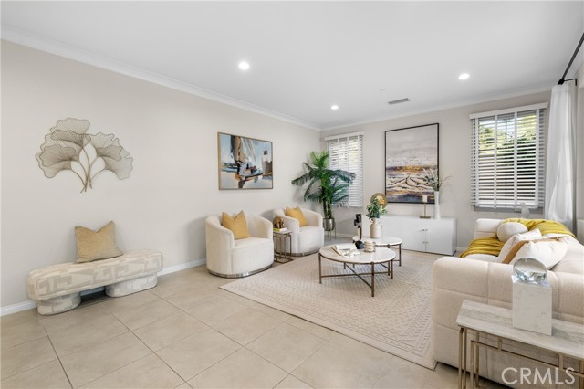 Detail Gallery Image 8 of 39 For 113 Hanging, Irvine,  CA 92620 - 3 Beds | 2/1 Baths