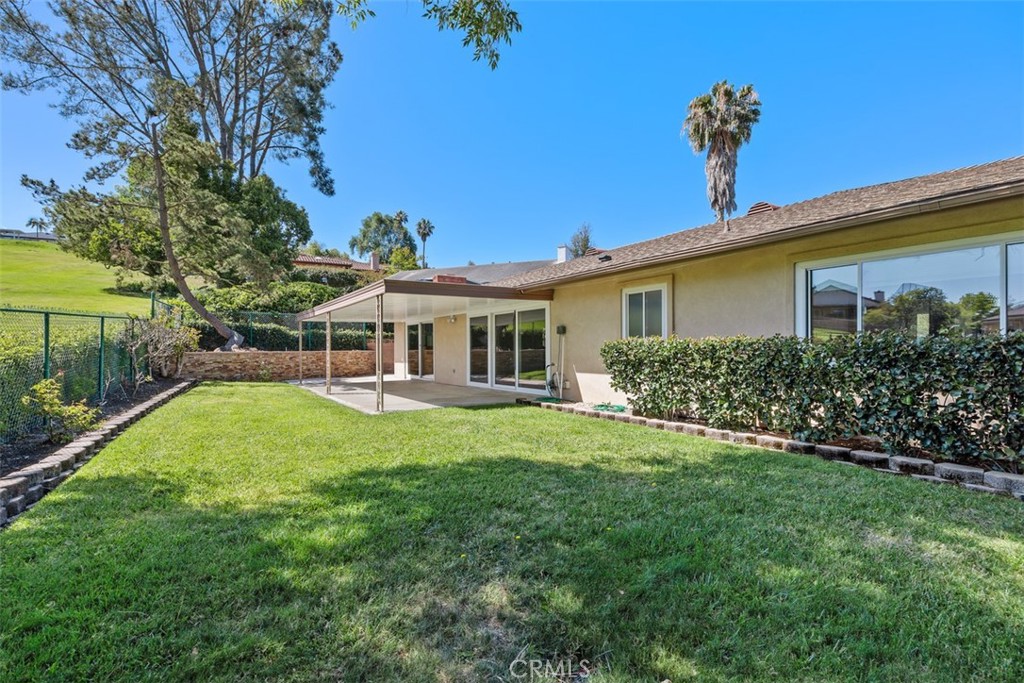 1075 La Reina - photo 19