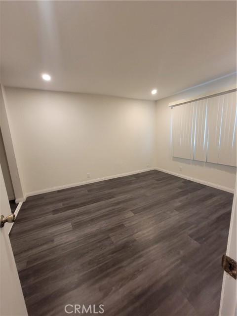 Detail Gallery Image 10 of 12 For 525 Fischer St #4,  Glendale,  CA 91205 - 2 Beds | 1 Baths