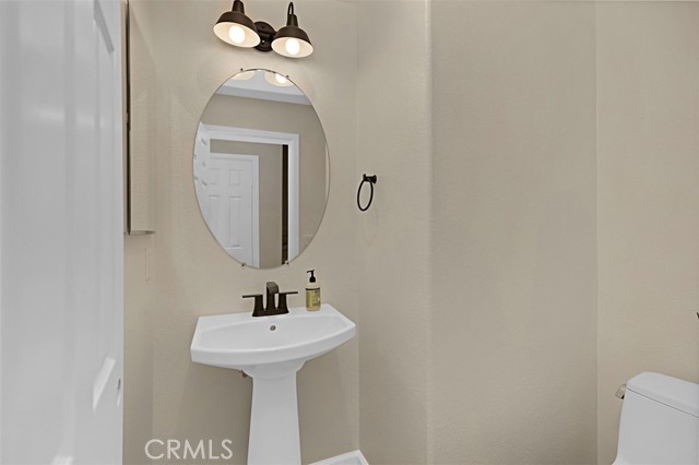 Detail Gallery Image 7 of 20 For 21 Tulare Dr, Aliso Viejo,  CA 92656 - 3 Beds | 2/1 Baths
