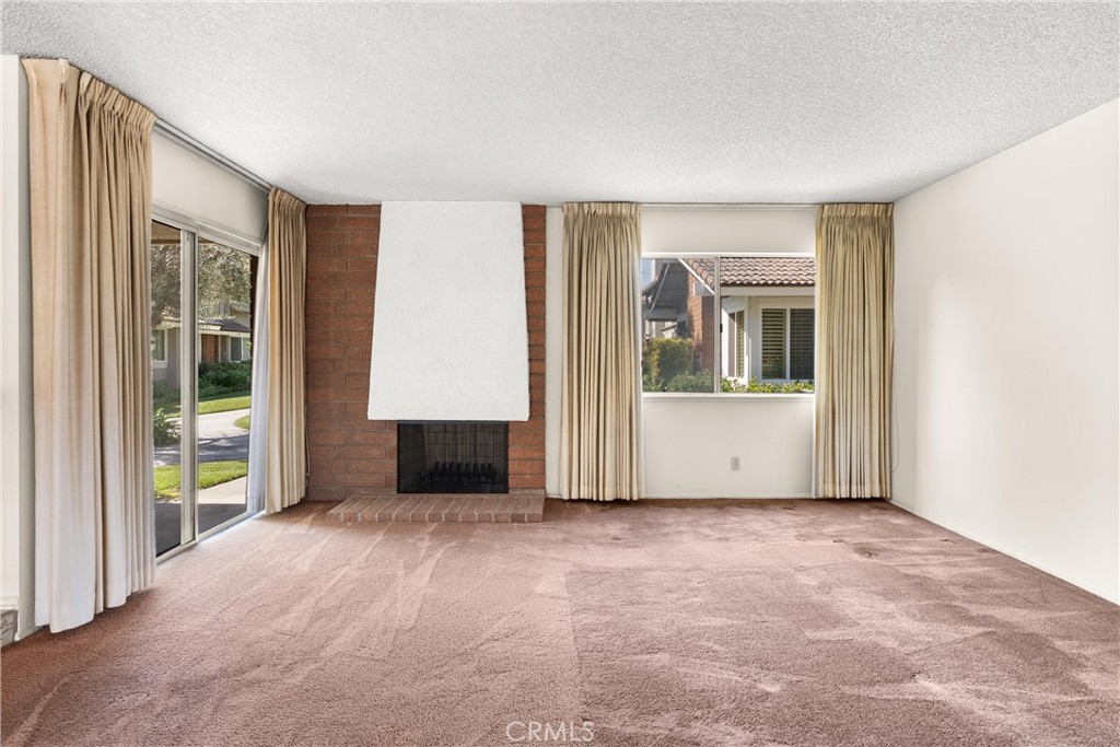 MLS #OC25219195 image #6