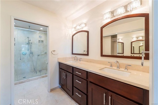 Detail Gallery Image 19 of 40 For 13 W Yale, Irvine,  CA 92604 - 3 Beds | 2/1 Baths