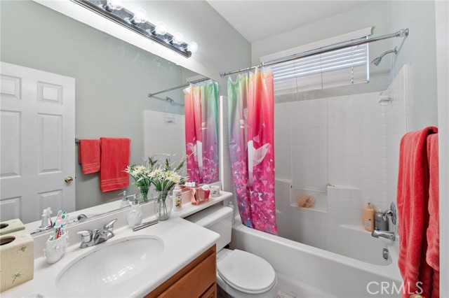 29268 Meandering Circle, Menifee CA: https://media.crmls.org/medias/c84d07ed-ed67-44de-970a-fa6b2fe89d6b.jpg