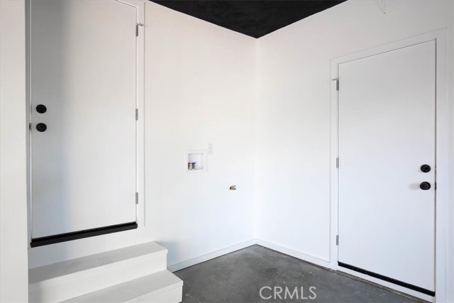 5447 Columbus Avenue, Sherman Oaks CA: https://media.crmls.org/medias/c84e46f5-db25-450f-adcb-ff963fc00e65.jpg