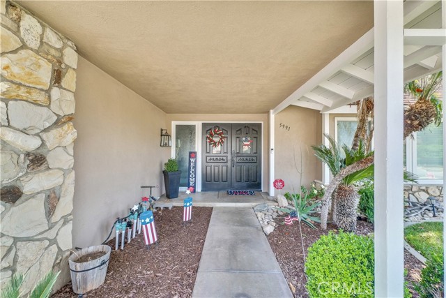 5991 Rogers Lane, San Bernardino CA: https://media.crmls.org/medias/c8505497-e203-4032-a649-66779277c61d.jpg