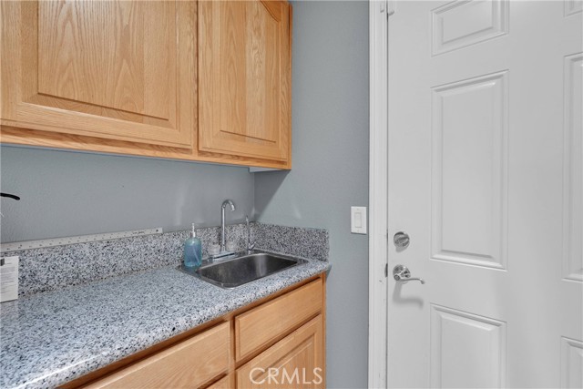 14665 Echo Lane, Helendale CA: https://media.crmls.org/medias/c85089e4-8f9b-4c0c-830f-80fc263528b2.jpg