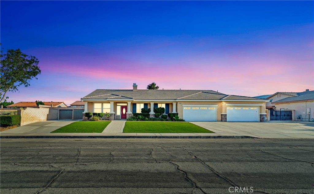 5130 W Avenue M12