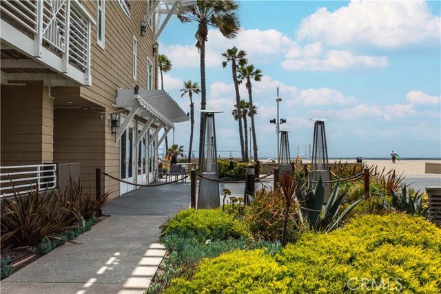 1300 The Strand, Hermosa Beach, California 90254, 1 Bedroom Bedrooms, ,1 BathroomBathrooms,Residential,Sold,The Strand,SB23083557