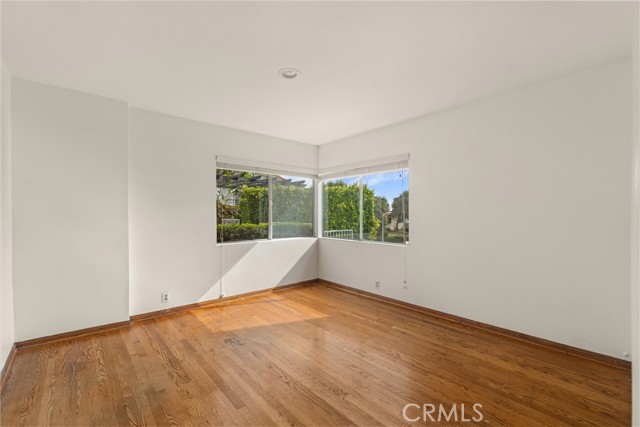 7206 Crest Road, Rancho Palos Verdes CA: https://media.crmls.org/medias/c852fdfc-cb61-4df0-858a-1b9f9808e8ee.jpg