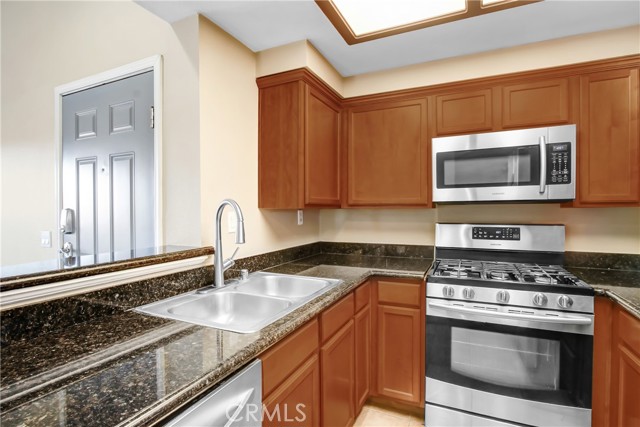 Detail Gallery Image 6 of 16 For 200 E Alessandro #106,  Riverside,  CA 92508 - 2 Beds | 2 Baths