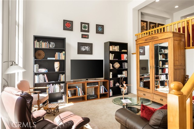 92 Chula Vista, Irvine CA: https://media.crmls.org/medias/c8537af8-6ef1-4412-ab30-c22ca0405924.jpg
