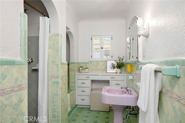Detail Gallery Image 32 of 62 For 3928 Olive, Long Beach,  CA 90807 - 4 Beds | 2 Baths