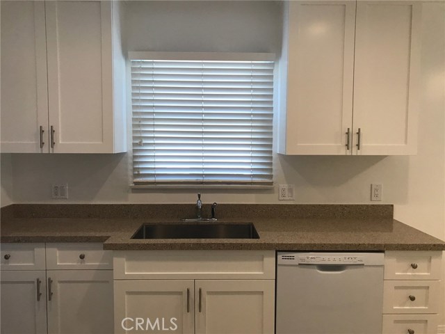 10808 Lawler Street, Los Angeles CA: https://media.crmls.org/medias/c8548ebe-a4a0-47c8-ac41-079d75126d05.jpg