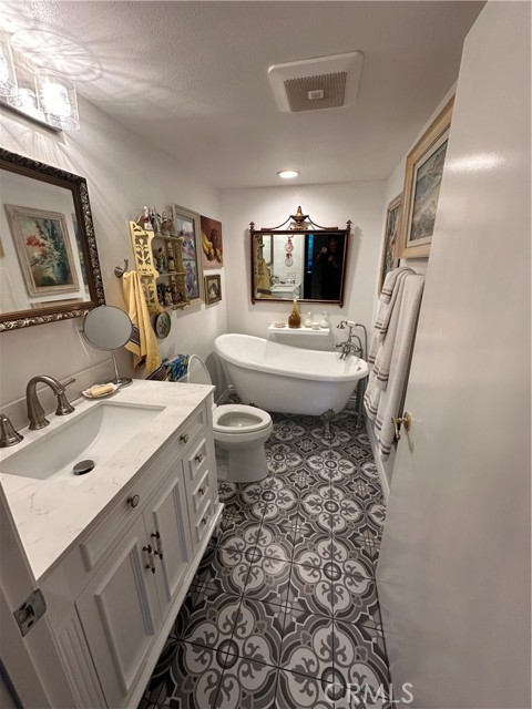 Detail Gallery Image 10 of 14 For 3273 San Amadeo a,  Laguna Woods,  CA 92637 - 2 Beds | 2 Baths