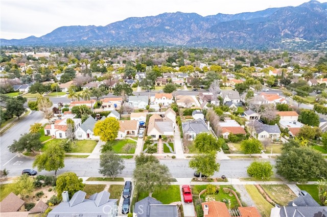 Aerial View Showing Mid-Block with no Thru Traffic