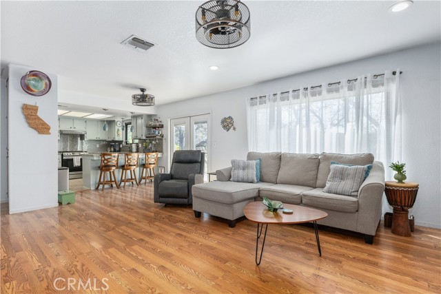 Detail Gallery Image 6 of 43 For 4987 Pretty Doe, Paso Robles,  CA 93446 - 3 Beds | 2 Baths