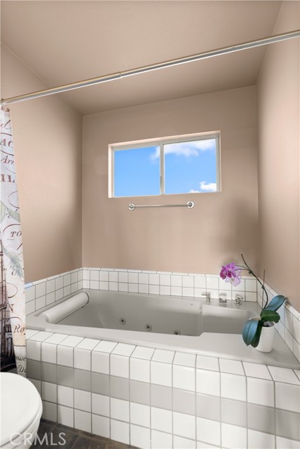 14432 Elmhurst Cir, Huntington Beach CA: https://media.crmls.org/medias/c857651c-57d7-4e0b-884b-84dae1f6d4d3.jpg