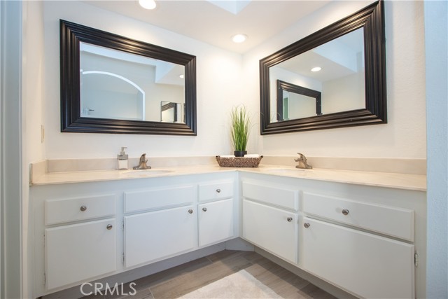 C8589059 33f2 4fcd B3e3 0e3dd5c7bed7