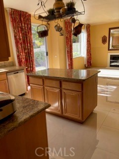 12 Del Cambrea, Irvine CA: https://media.crmls.org/medias/c858b05d-ad2e-4755-a47e-89ef0b388ad0.jpg