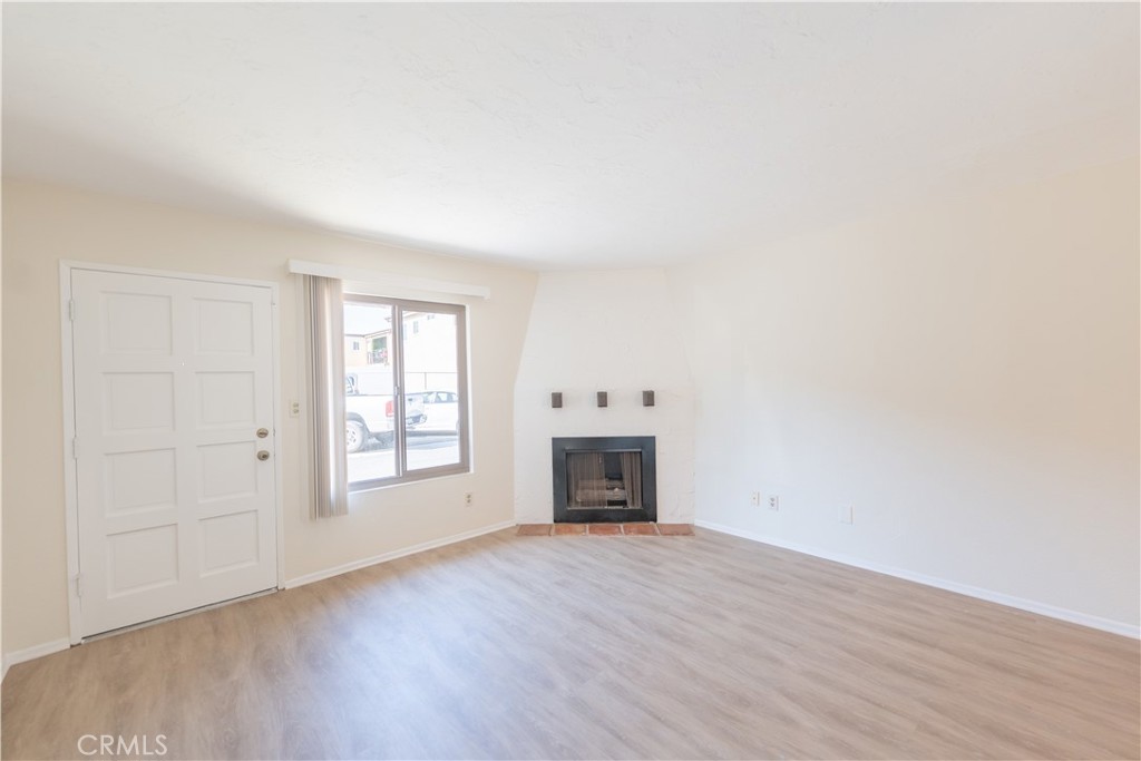 MLS #OC26155849 image #5