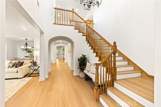 Detail Gallery Image 10 of 54 For 20100 Livorno Ln, Yorba Linda,  CA 92886 - 4 Beds | 3/1 Baths