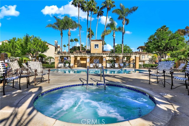 Detail Gallery Image 24 of 26 For 211 Chandon, Laguna Niguel,  CA 92677 - 2 Beds | 1/1 Baths