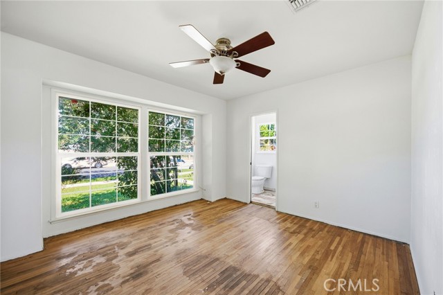 Detail Gallery Image 14 of 27 For 16036 Septo, North Hills,  CA 91343 - 3 Beds | 2 Baths