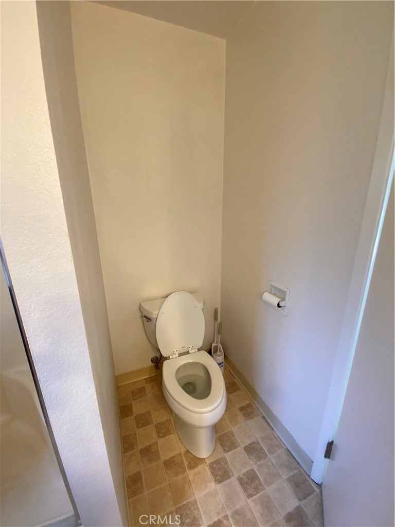 https://media.crmls.org/medias/c85b5f22-8e35-4659-b968-ed355ca13355.jpg?preset=X-Large