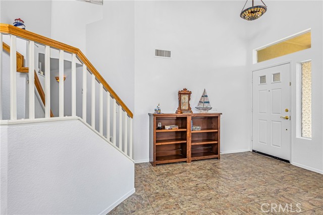 Detail Gallery Image 4 of 34 For 15232 Golden Sands St, Lake Elsinore,  CA 92530 - 4 Beds | 2/1 Baths