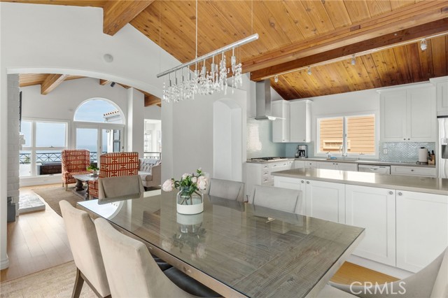 4104 Highland Avenue, Manhattan Beach, California 90266, 3 Bedrooms Bedrooms, ,3 BathroomsBathrooms,Residential,Sold,Highland,SB21194118