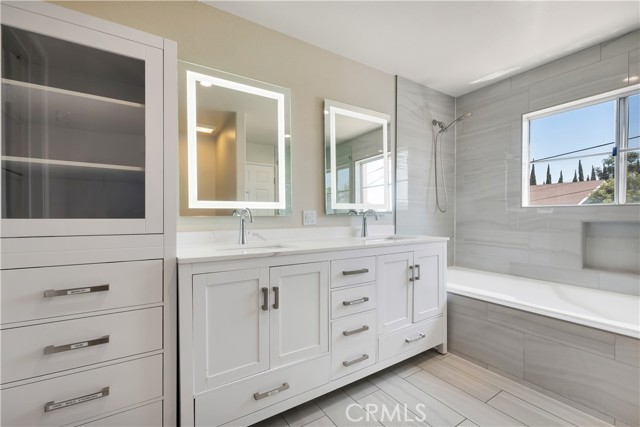 Detail Gallery Image 25 of 38 For 19017 Gault St #103,  Reseda,  CA 91335 - 3 Beds | 3 Baths