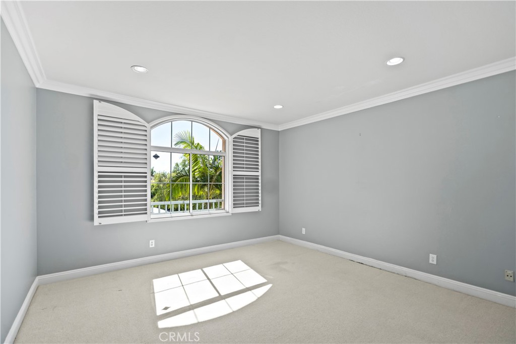 MLS #OC25245659 image #38