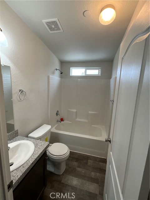 Detail Gallery Image 10 of 13 For 17035 Hidalgo, Perris,  CA 92570 - 3 Beds | 2 Baths
