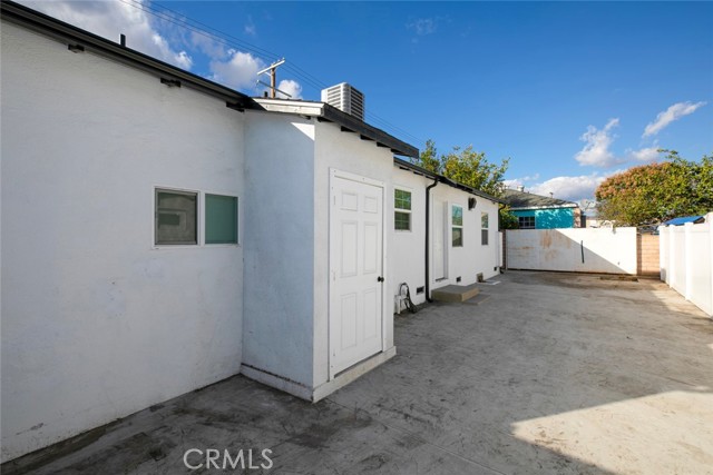 Detail Gallery Image 28 of 30 For 7912 Vineland Ave, Sun Valley,  CA 91352 - 3 Beds | 2 Baths