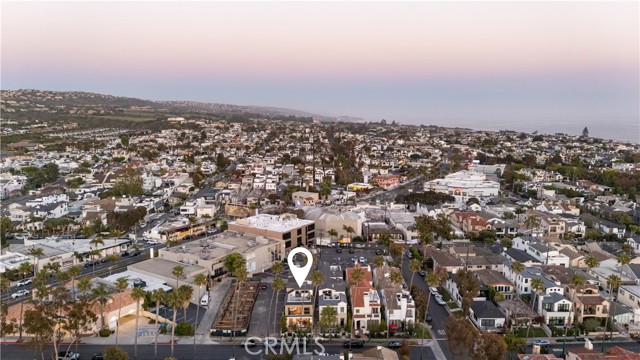 508 Goldenrod Avenue, Corona del Mar CA: https://media.crmls.org/medias/c861d38f-99a6-43dd-9039-51d593acb58f.jpg