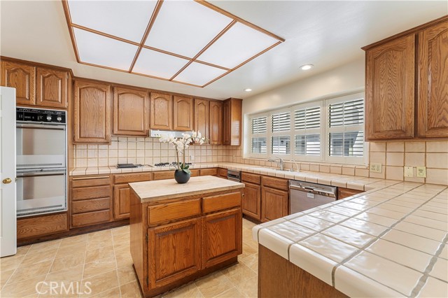 1567 Westholme Avenue, Los Angeles CA: https://media.crmls.org/medias/c862b9aa-abb0-4541-833c-75f2ebfb518e.jpg