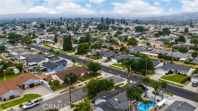2705 E Orange Grove, Orange CA: https://media.crmls.org/medias/c862c425-7f53-4cbe-bc00-a5298ca2e05f.jpg