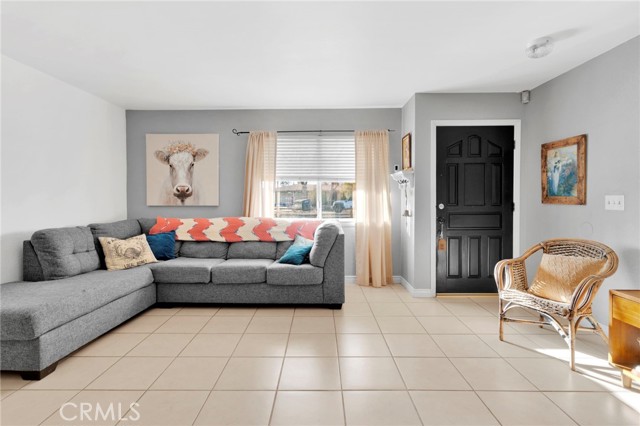 Detail Gallery Image 10 of 52 For 12655 Pocono, Apple Valley,  CA 92308 - 3 Beds | 2 Baths